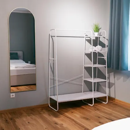 Urban Boutique - Self Check-in Апартаменты *